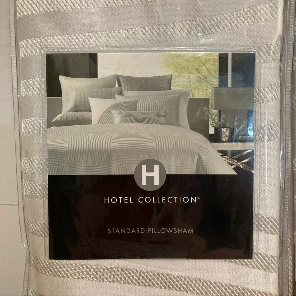 2 Standard Pillow Shams Hotel Collection Luminescent Silver New Old Stock